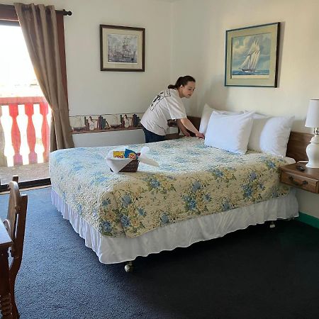 Lighthouse Inn Флорънс Екстериор снимка