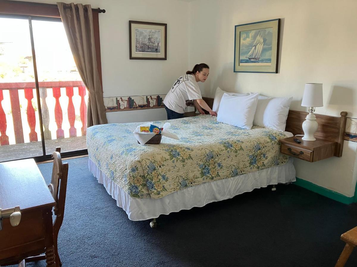Lighthouse Inn Флорънс Екстериор снимка