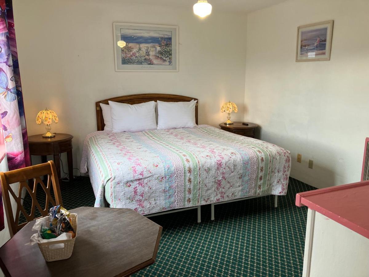 Lighthouse Inn Флорънс Екстериор снимка