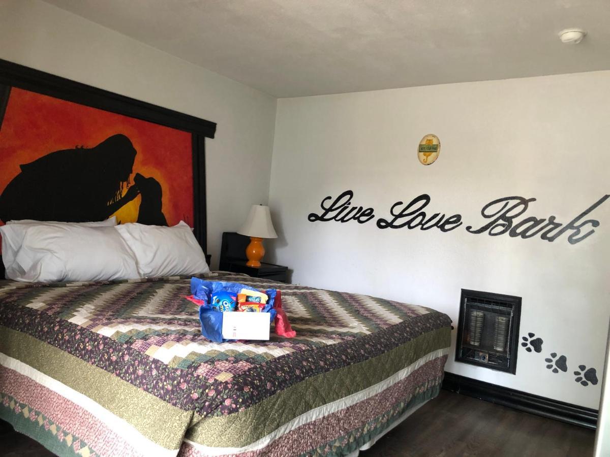 Lighthouse Inn Флорънс Екстериор снимка