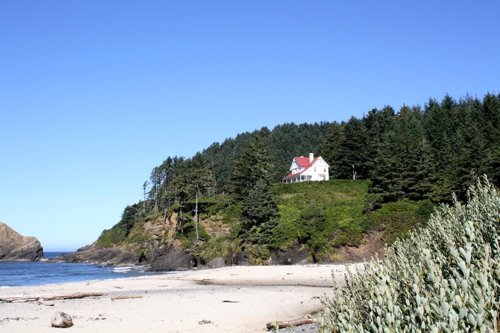 Lighthouse Inn Флорънс Екстериор снимка