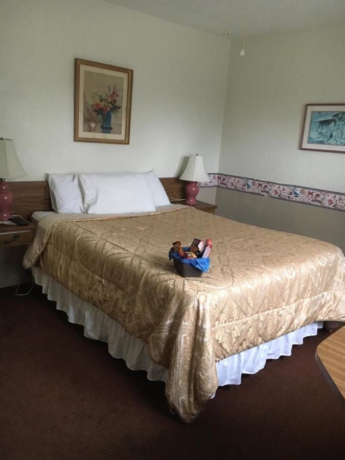 Lighthouse Inn Флорънс Екстериор снимка